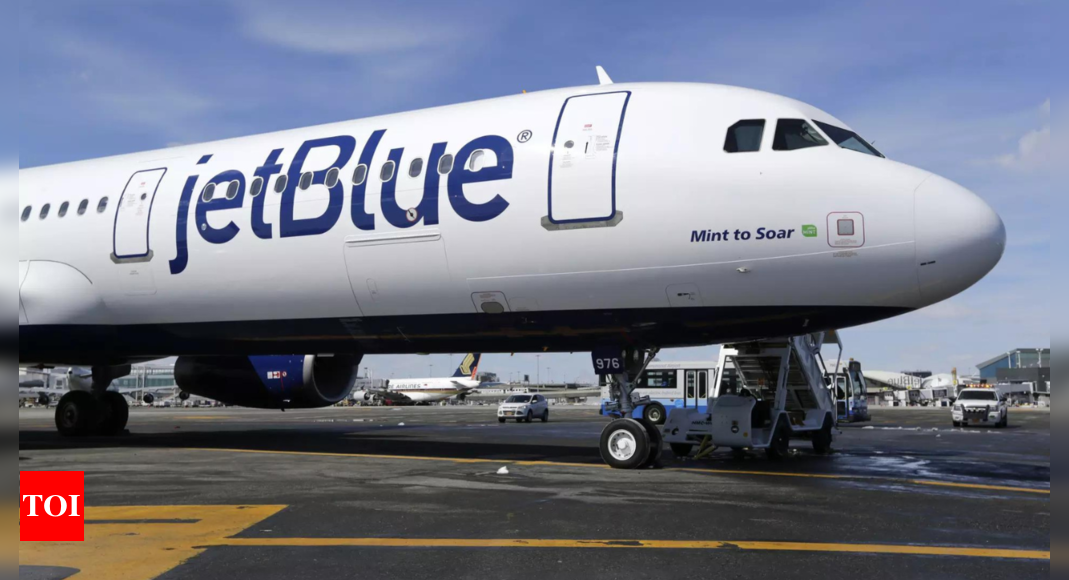 JetBlue casts doubt on its merger deal with Spirit Airlines